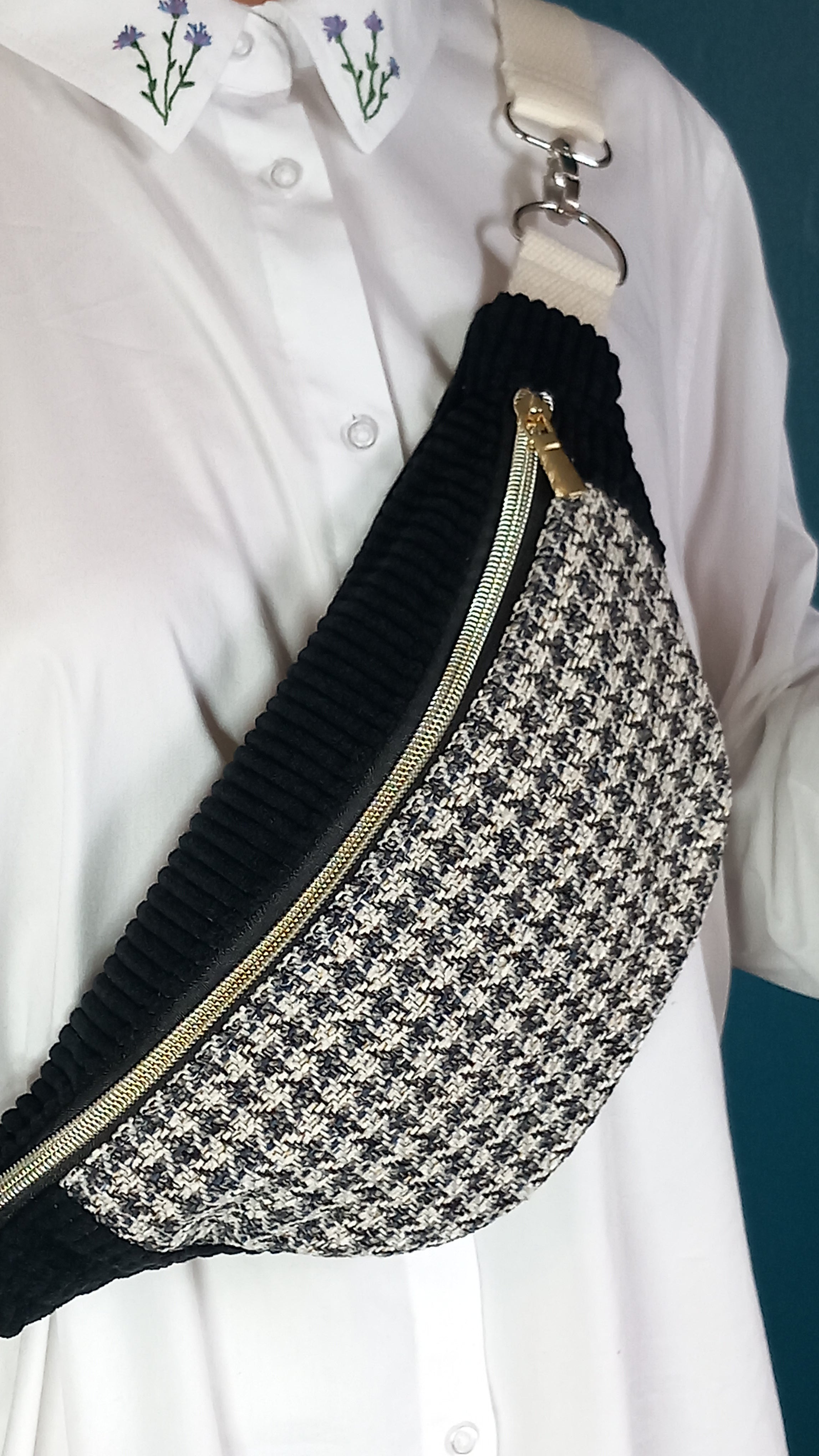 Sac banane artisanal velours et canevas recyclé – Label "fabriqué en Aveyron". (Copie)